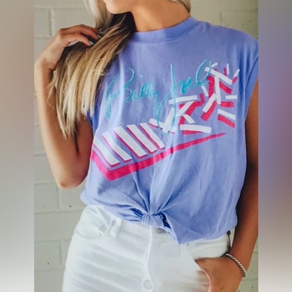 Daydreamer Lavender Graphic Tee Billy Joel size Large 100% cotton
